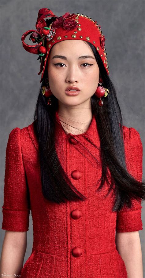 D&G Winter 2016 Apparel | Женская осенняя мода, Быть женщиной, Красная мода
