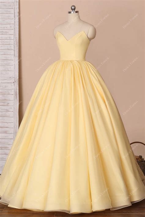 Yellow Satin V-neck Strapless Elegant Quinceanera Sweetheart 16 Dress