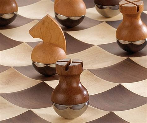 Wobble Chess Set By Umbra » Gadget Flow
