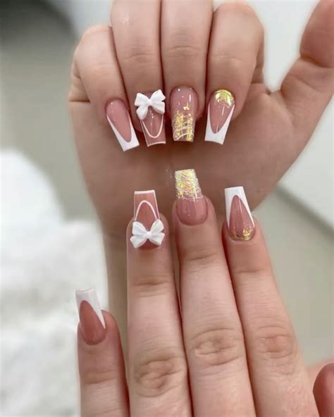 Pin de pamela yamila en Uñas de belleza | Uñas blancas brillantes ...