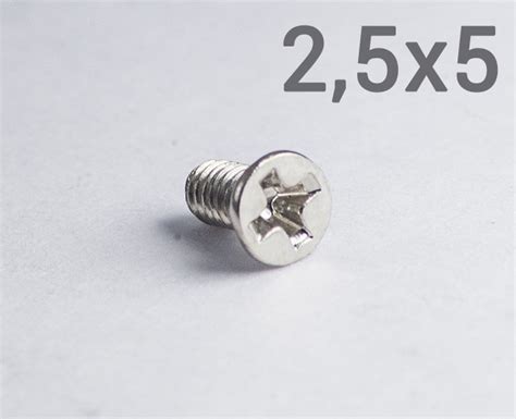 Мелкий винт потай М2,5x5 в Крепком. Мини винты диаметром М2,5 в розницу