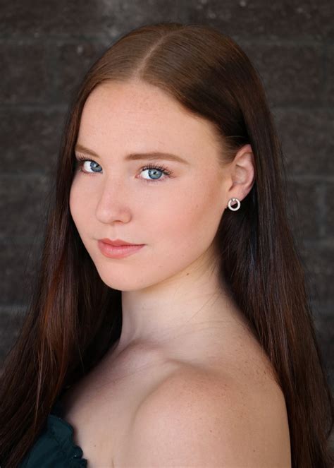 Eilidh Sinnamon — Helen Pandos Management