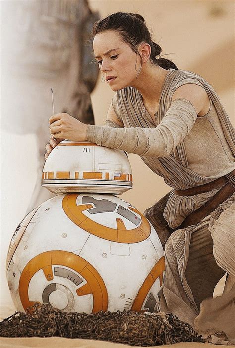 cienarees: “Daisy Ridley as Rey in The Force Awakens. ” | Rey star wars