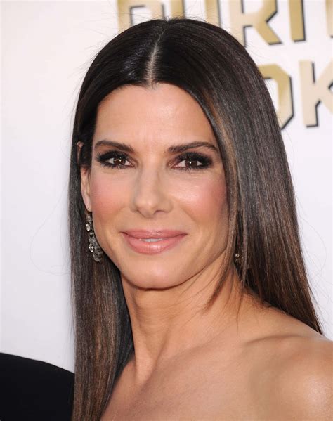 Download Sandra Bullock 2021 Pictures 2025 X 2560 | Wallpapers.com