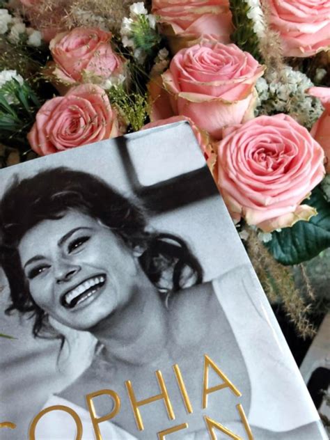 Rose Sophia Loren Will Enchant You With Her Pink Delicacy