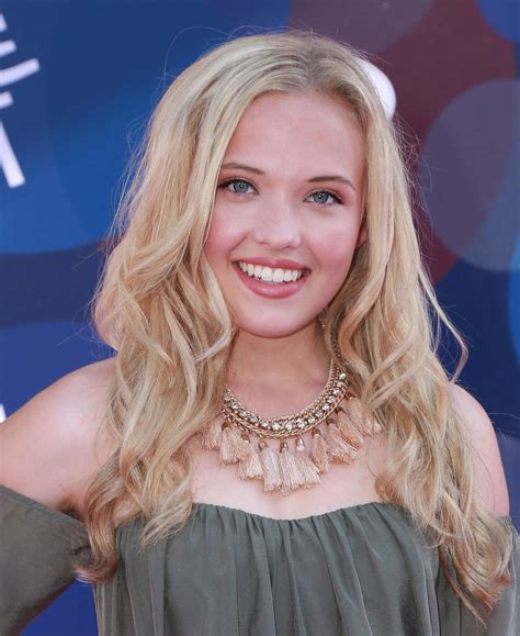 Pictures of Lauren Taylor