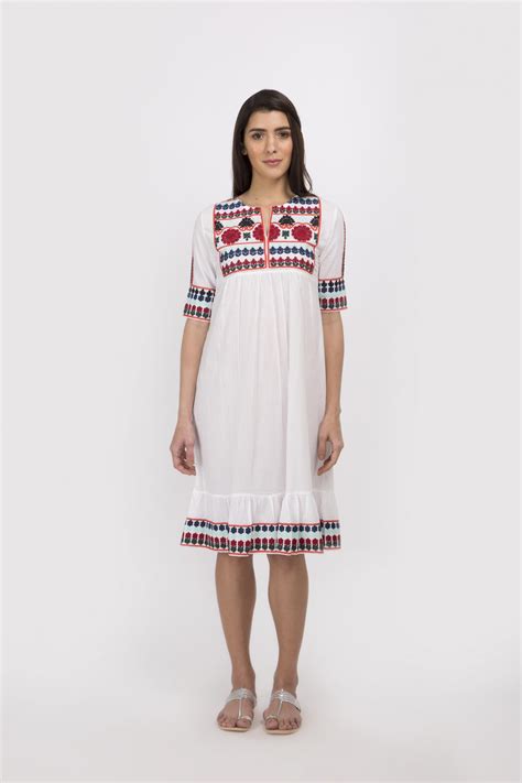 Maya - Dresses