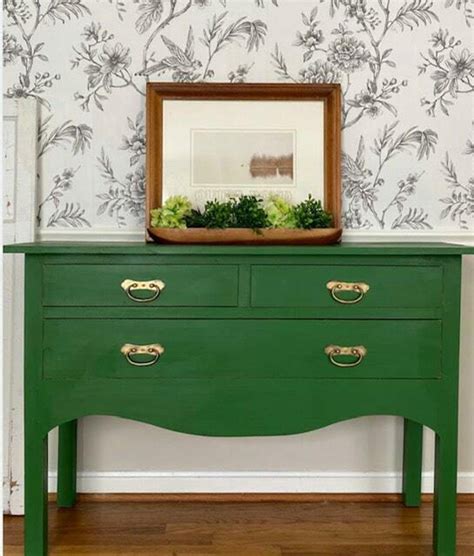 Evergreen Chalk Mineral Paint - Dixie Belle Paint Company