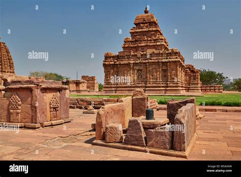 Pattadakal Jain Temple High Resolution Stock Photography and Images - Alamy