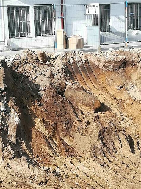 WW2 bomb found in Budapest deactivated - The Budapest Times