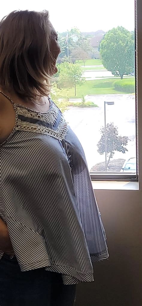 Wife's surprise office visit in a new top | Scrolller
