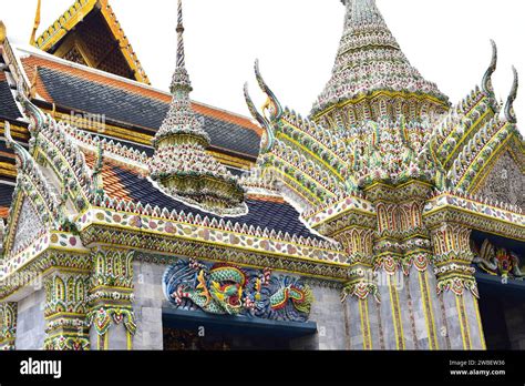 bangkok wat phra kaew   grand palace thailand stock photo alamy