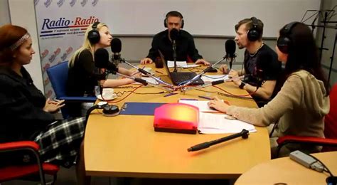 группа "Демо" Даша Победоносцева - Народное Шоу Пятница - YouTube