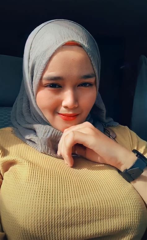 heart  beautiful arab women beautiful muslim women arab girls