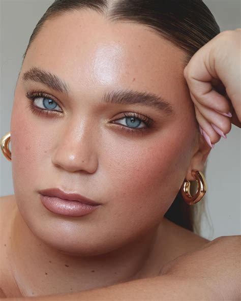 Danielle Lucker (@daniellelucker) • Instagram photos and videos