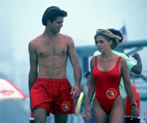 baywatch   stars erika eleniak  nicole eggert talk cold water