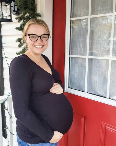 ‘Sister Wives’ Maddie Brown Pregnant: Baby No. 3 Bump Photos | In Touch