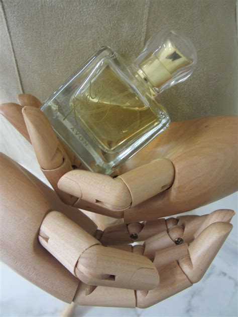 Today Avon parfum - un parfum de dama 2004