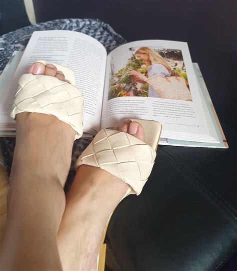 Shoes - Seek The Uniq