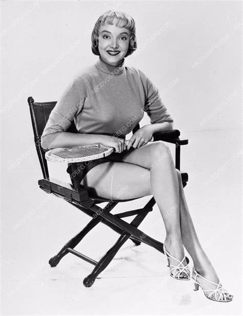 photo Carolyn Jones in short shorts ready for tennis game dp-0091