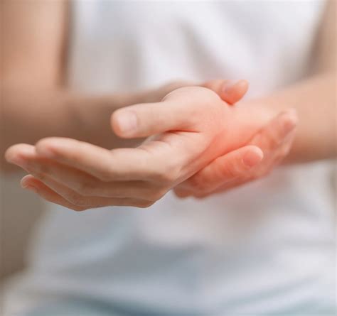 Top Ayurvedic Treatment For Joint Pain in Kerala, India | Sreerudra