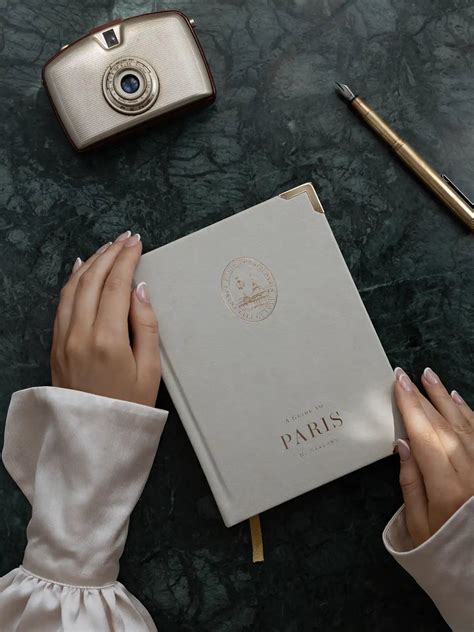 Paris Travel Guide | The Go-To