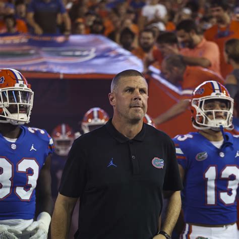 Paige Spiranac Had Hilarious Reaction To Naked Golfers Photo - The Spun