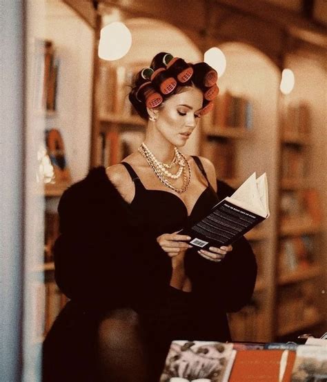 Fashion | Vintage photoshoot, Glamour photo shoot, Pinup photoshoot