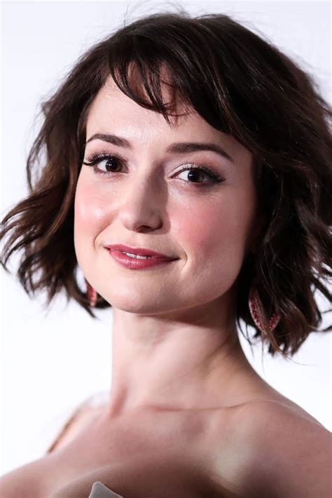Has Milana Vayntrub Had Plastic Surgery? - Plastic Surgery Feed