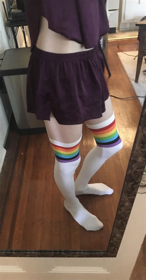 These shorts and socks are sooo comfy. Think I'll keep them on for