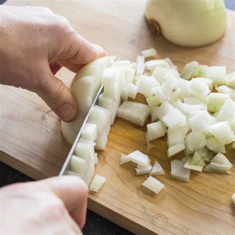 how to cut ring onion 1