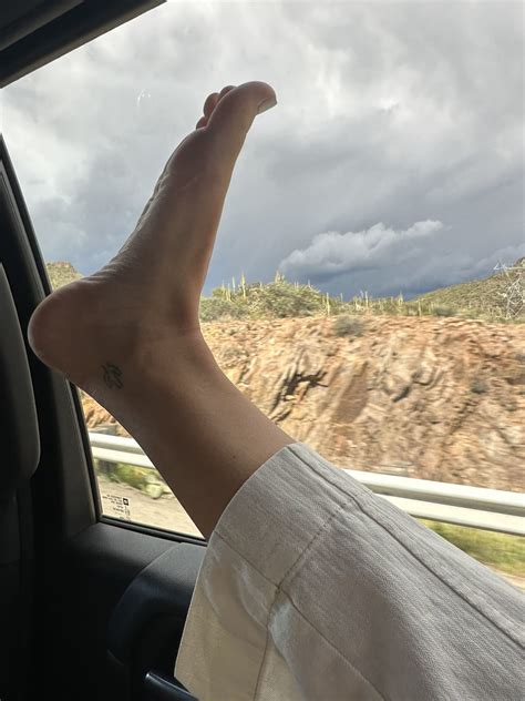 Sadie Crowell's feet