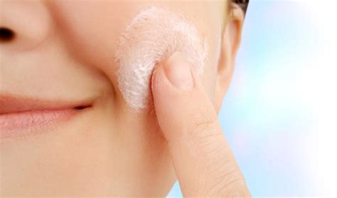 moisturizing works   skin