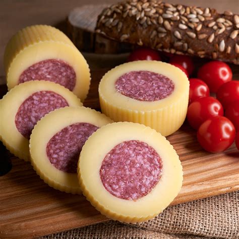 Сир із салямі - Helga's Cheese