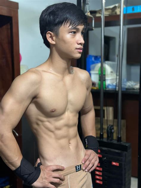 Justine Comayas Official