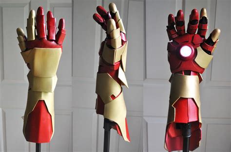 Iron man Gauntlet by RaquelQuiros on DeviantArt