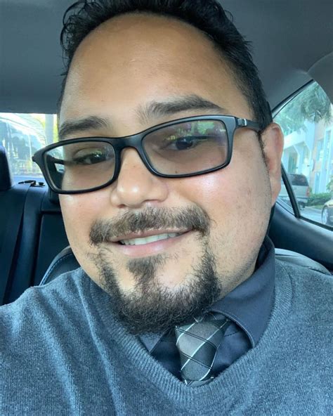 meet javier dubon ceo travel specialist podcaster shoutout miami