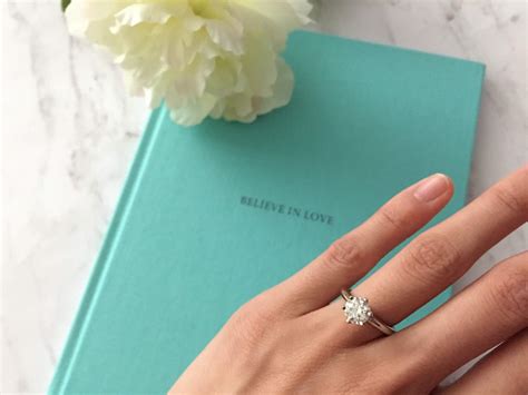 The ultimate guide to buying an engagement ring online