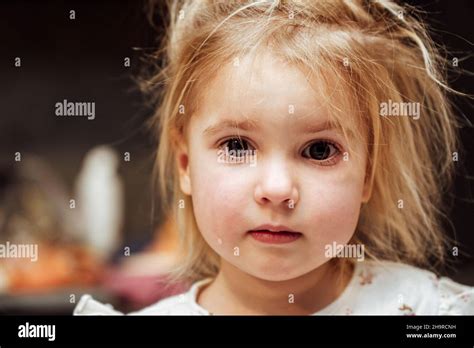 Crying child portrait Stock Photo - Alamy