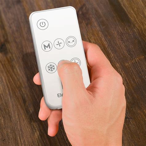 Вентилятор колонный с увлажнением Electrolux EFC-77W купить в Москве ...