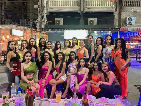 Duangjai ladyboy bar Pattaya Thailand - Come and have fun with Bee Bee