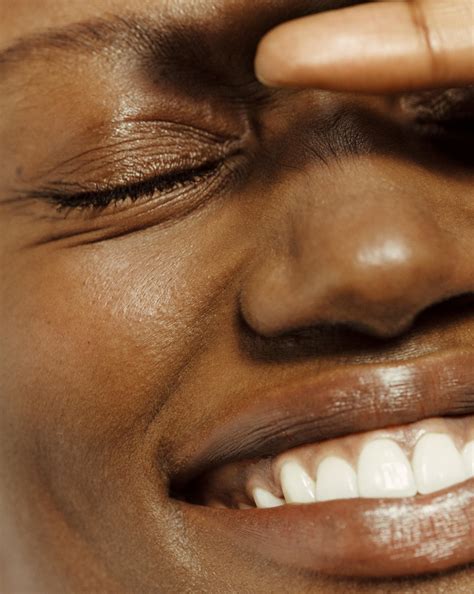 Invisible Shield SPF50 – Glossier