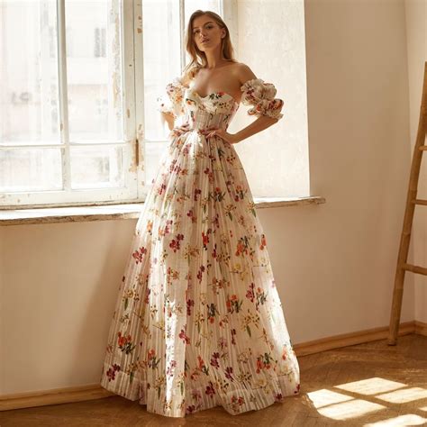 ️ Top 30 Floral Wedding Guest Dresses for Any Season 2024
