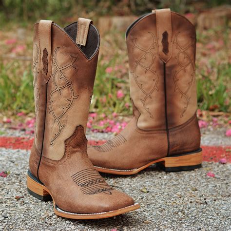 brown western boots men