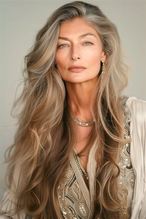 chic long hairstyles  women     long wavy blonde