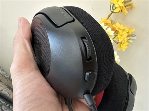 Corsair HS35 V2 Gaming Headset Review
