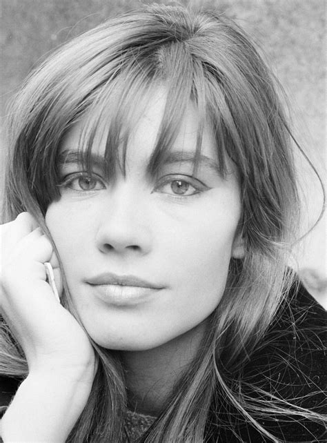 O legado de estilo de Françoise Hardy - ELLE Brasil
