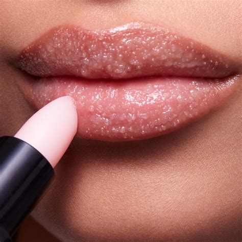 diy lip exfoliator 4
