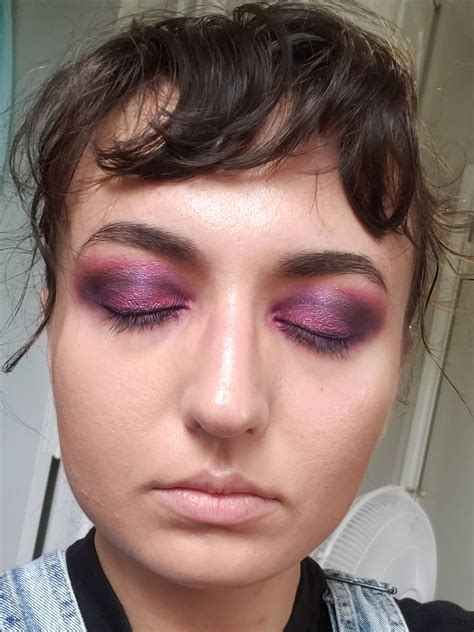 Dramatic Purple Smokey Eye Makeup