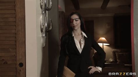 Destiny Dixon in her tomb raider outfit Porn Pictures, XXX Photos, Sex ...